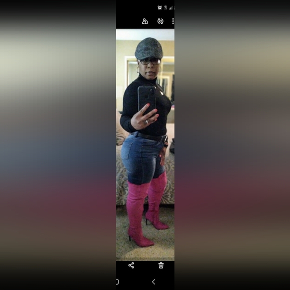 Meet your Posher, Scottie - Picture 6 of 16